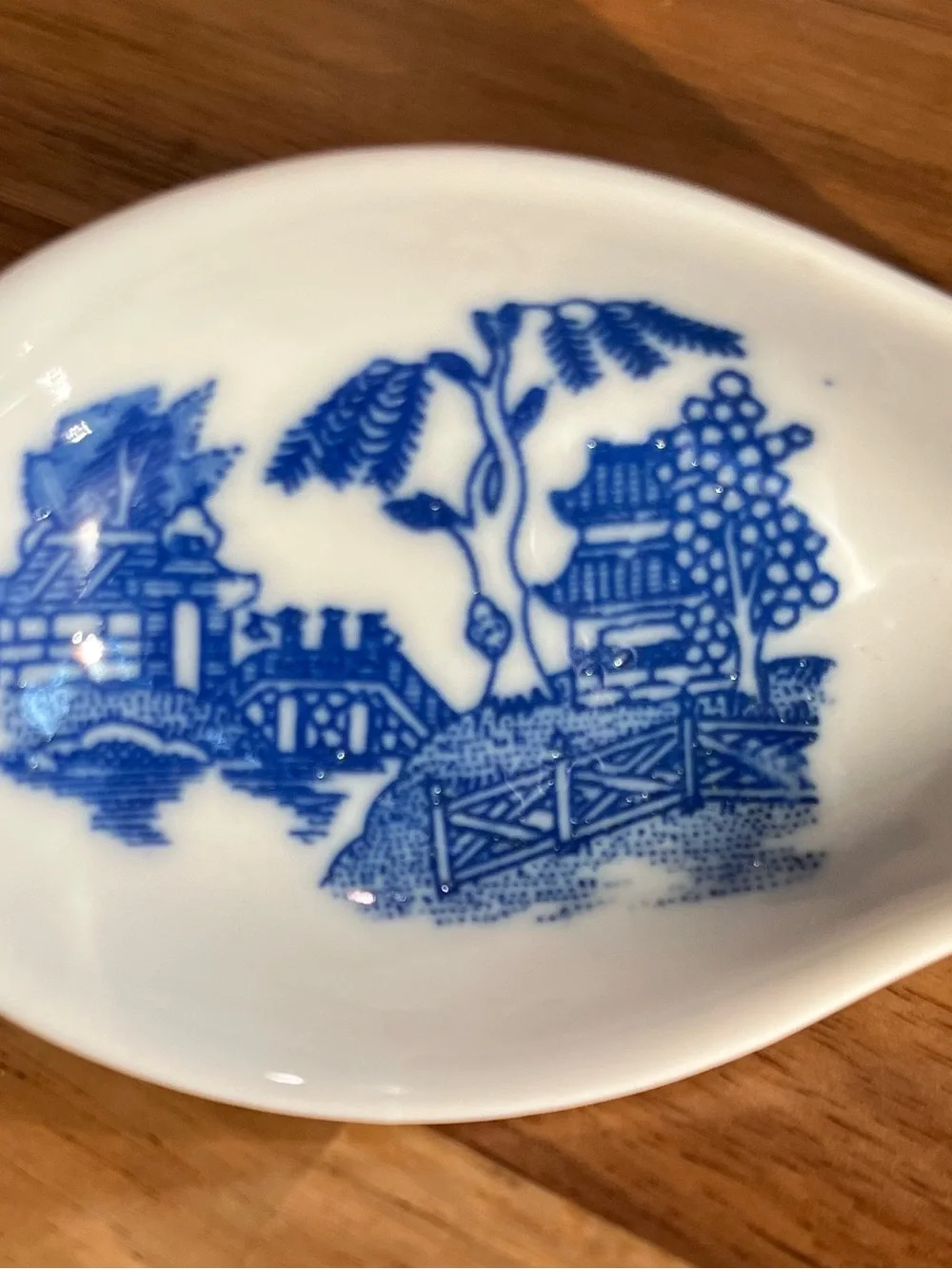 Blue and White Porcelain Asian Soup Spoon Set - Classic Phoenix & Pagoda Design